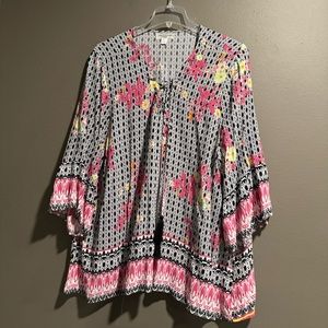 John Paul Richard Floral Top Size 3X